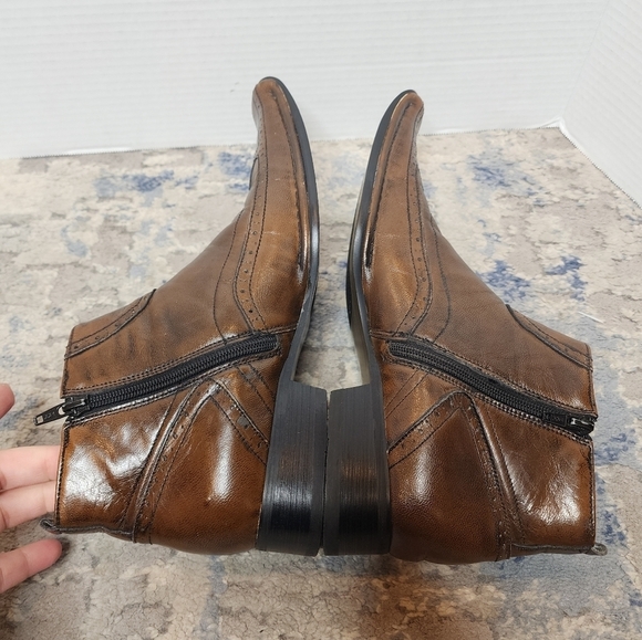 Giorgio Brutini Brown Leather square toe boots. Men\'s size 7M main image 10